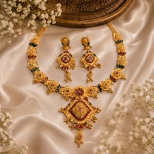 Gilded Elegance Necklace