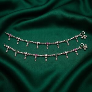 Antique Silver Payal with Rhombus Kemp Stones and Fan-Fluted Dangles