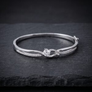 Solitaire Wave Interlocking Heart Hinged Bangle
